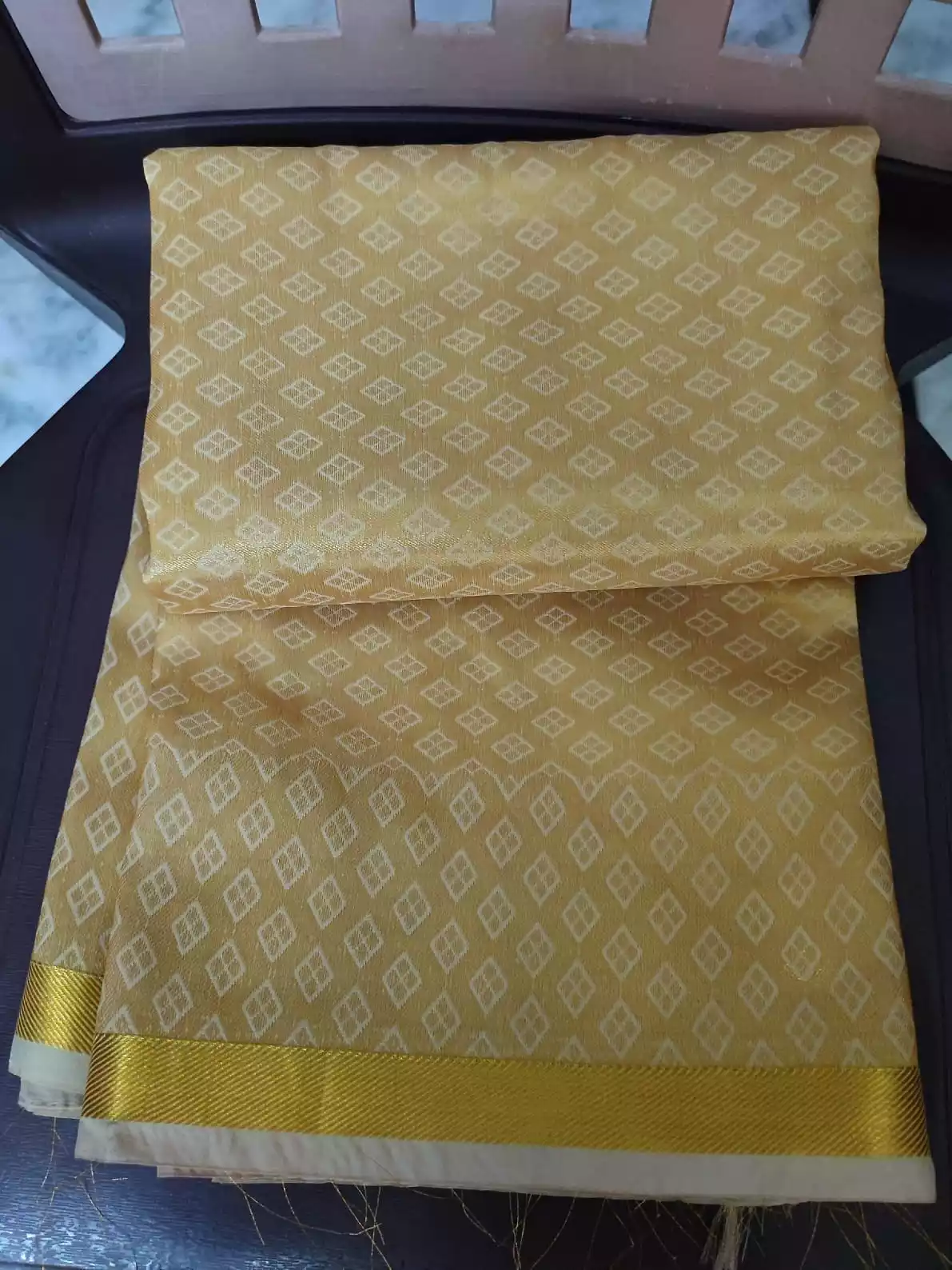 KERALA STYLE MOHINIATTAM SAREE SETS AND MODEL JEWELS - Image 3