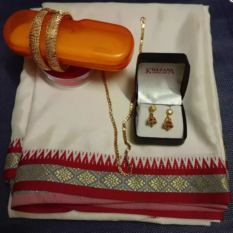 KERALA STYLE MOHINIATTAM SAREE SETS AND MODEL JEWELS